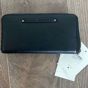 New with tags UGG wallet